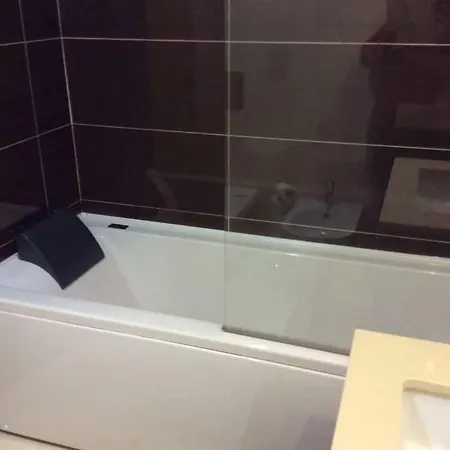 Adalberto Nascimento Luxury Aparta-hostel At Colinas Do Cruzeiro
