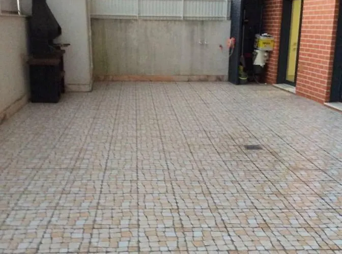Adalberto Nascimento Luxury Aparta-hostel At Colinas Do Cruzeiro * Odivelas (Lisbon)